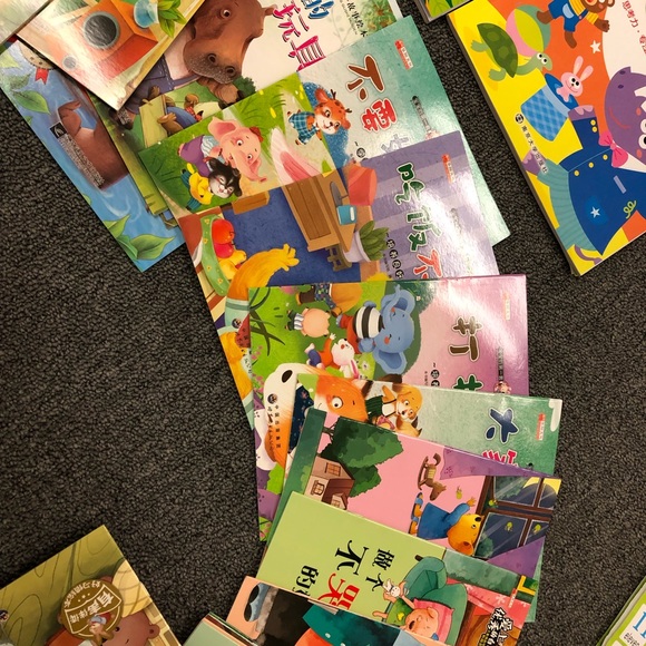 Chinese picture books kids learning Chinese tools characters cards numbers - Picture 9 of 11